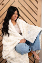 Load image into Gallery viewer, Ivory dynasty