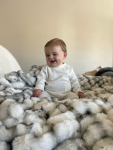 Load image into Gallery viewer, Husky milan